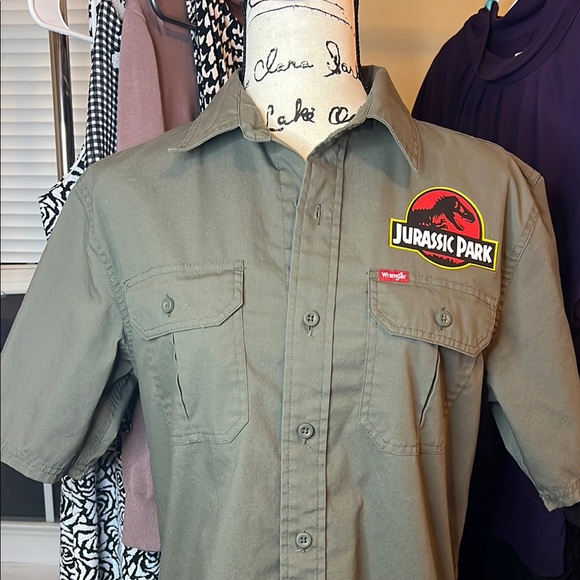 Wrangler Tops - Wrangler Olive Green Jurassic Park Themed Shirt